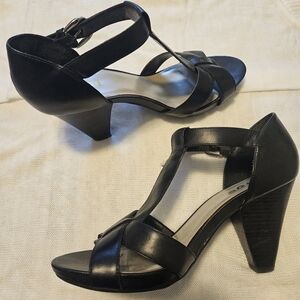 Elegant Black Wedge Sandals